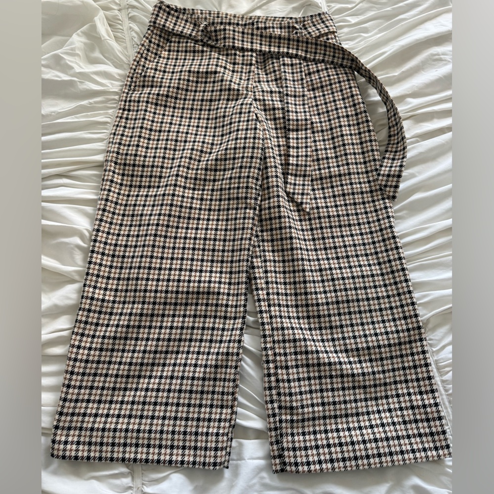 H&M Women’s Checkered Pants with Belt